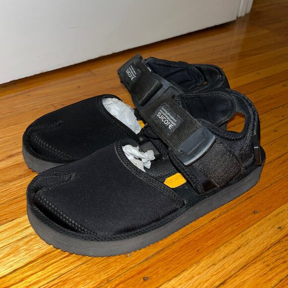 Suicoke Black BITA-V Sandals - Picture 4 of 7